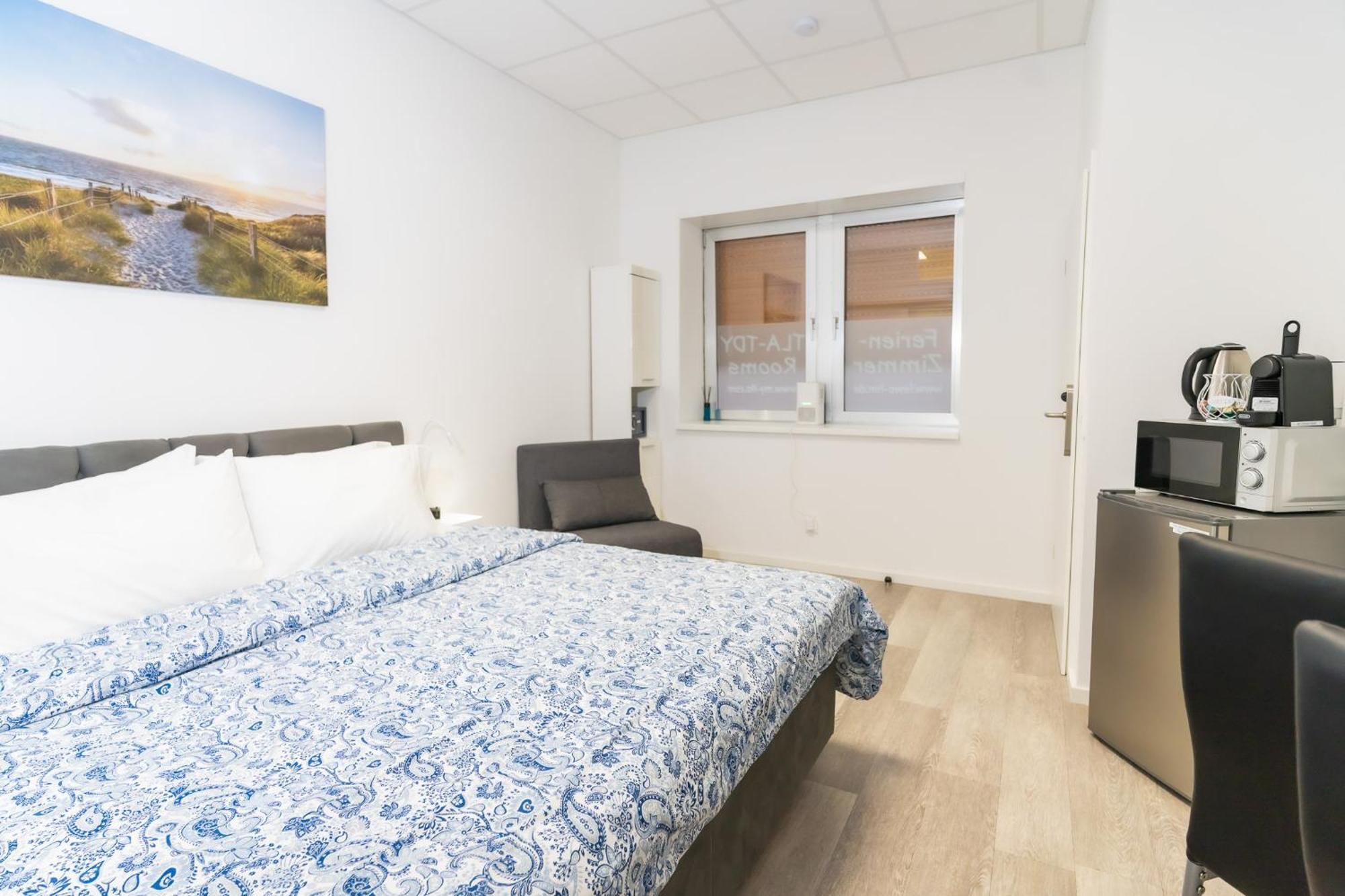 Private Room #1 With King Size, Ground Floor, Ac, Only 2Min To Rab Ramstein-Miesenbach Buitenkant foto